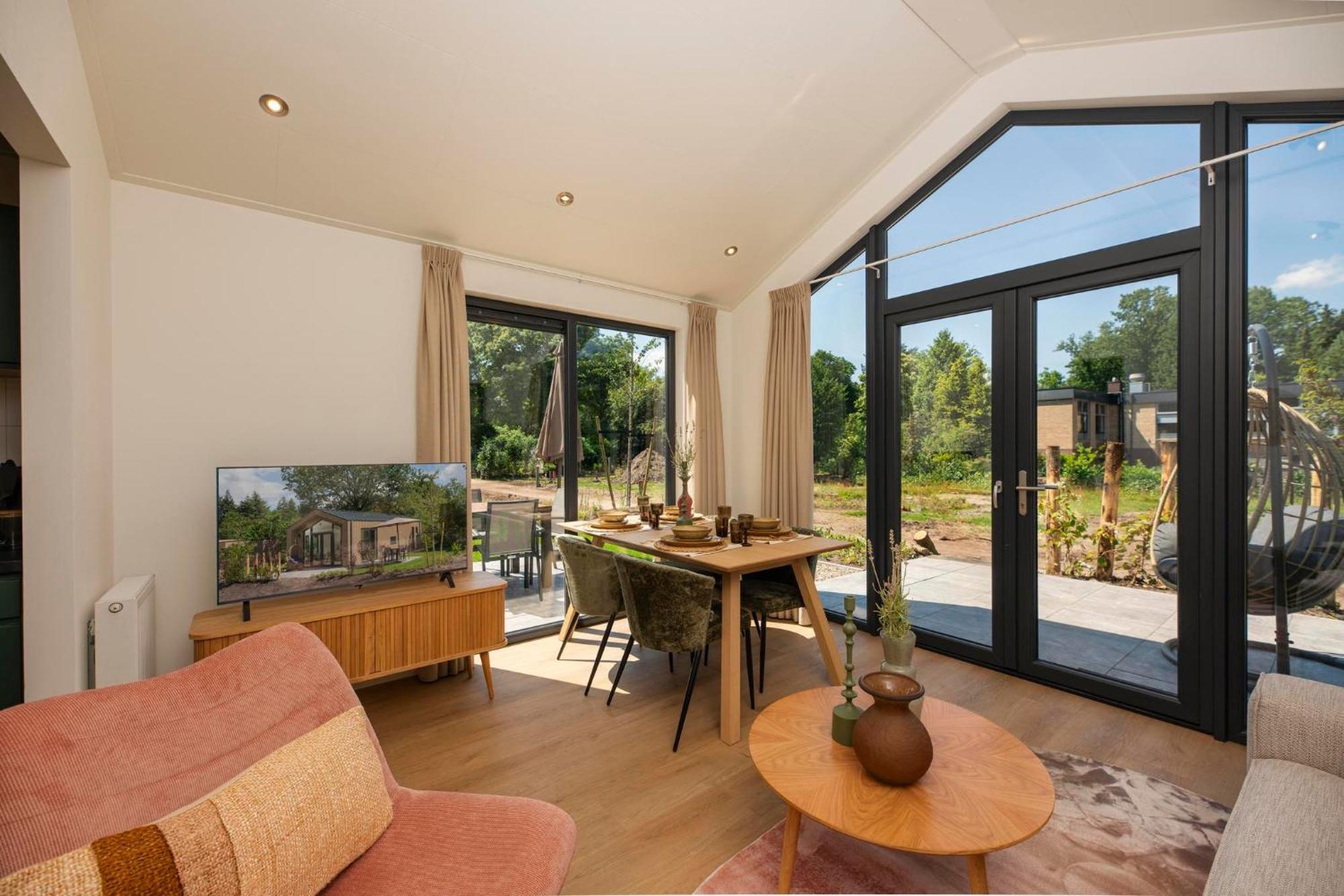 Veluwepark De Bosgraaf | Comfort Met Hottub Lieren Kamer foto