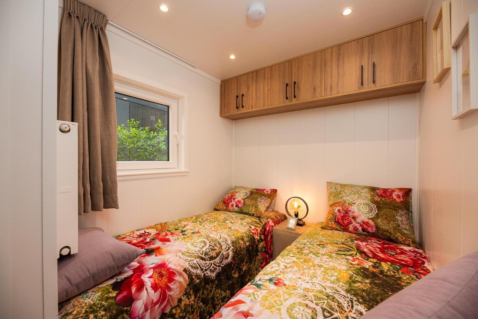 Veluwepark De Bosgraaf | Comfort Met Hottub Lieren Kamer foto