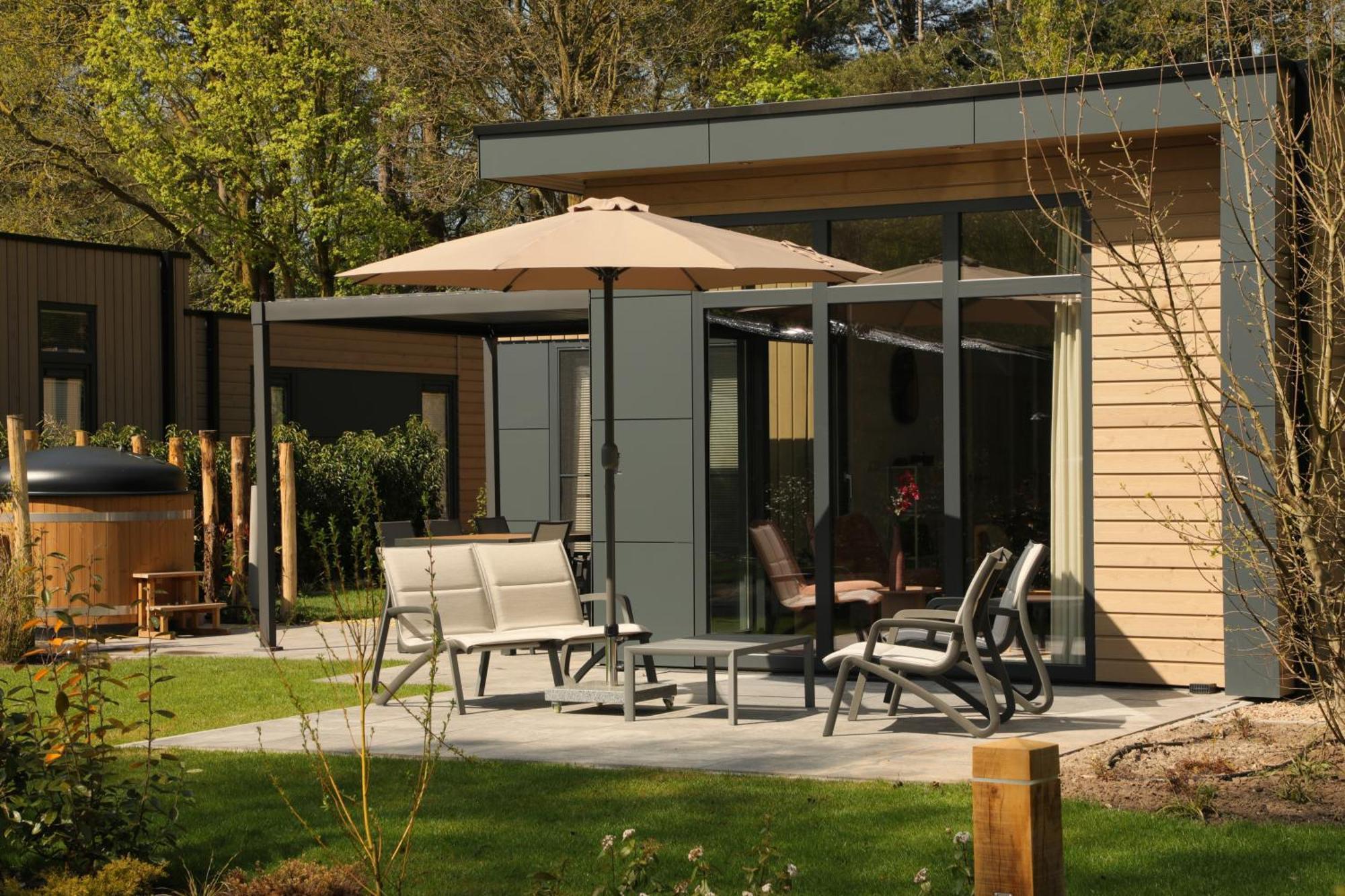 Veluwepark De Bosgraaf | Comfort Met Hottub Lieren Buitenkant foto